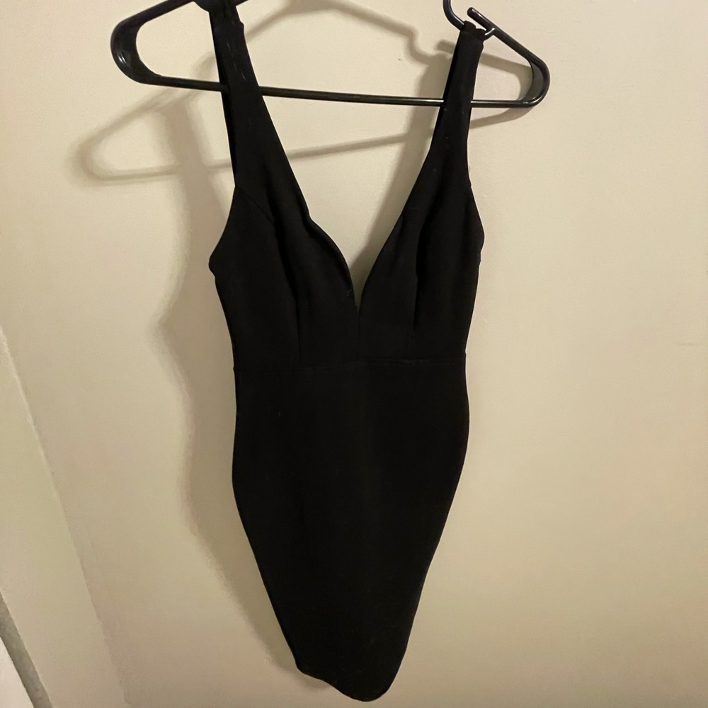 Lulu’s Black dress BNWT XS